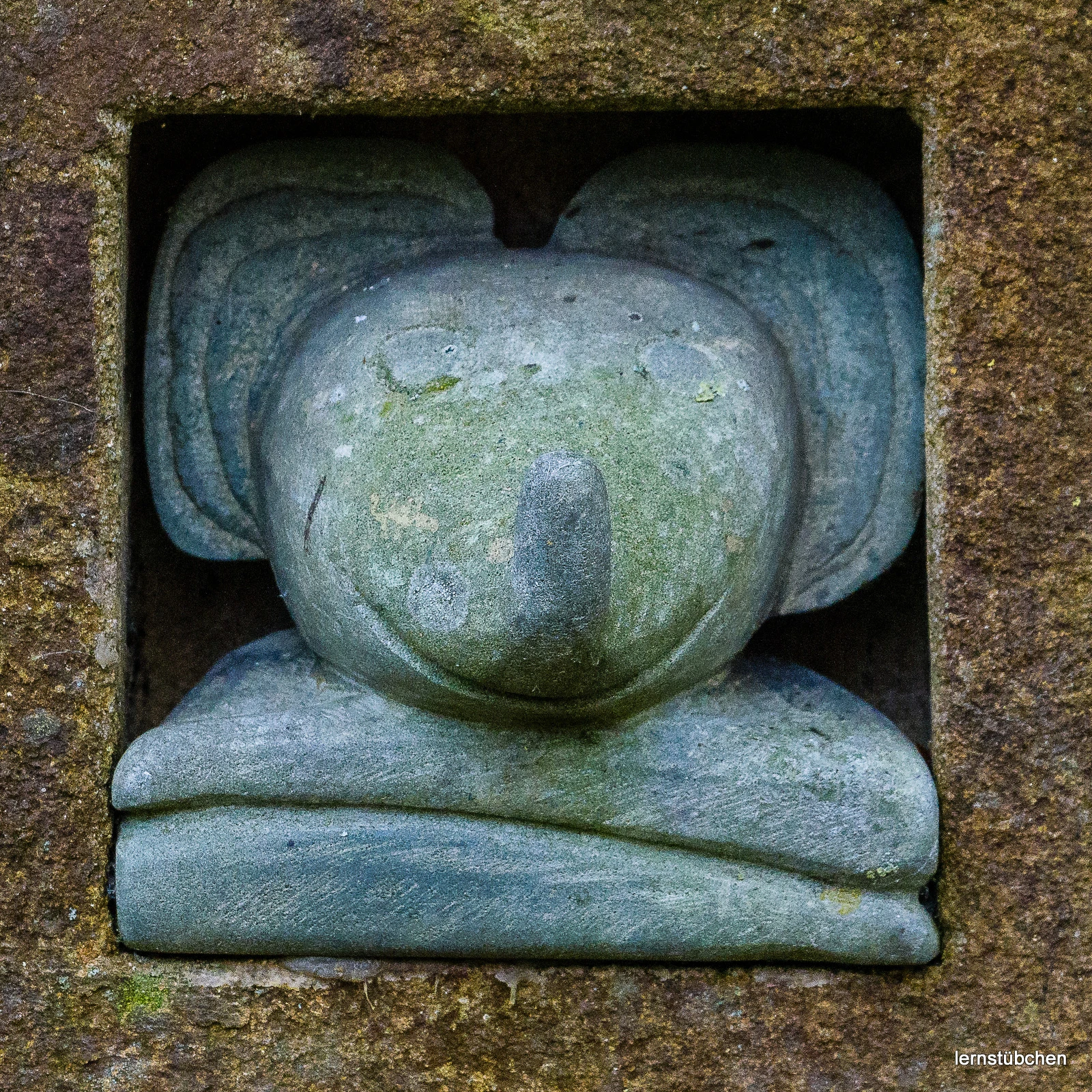 Elefant im Garten.jpeg
